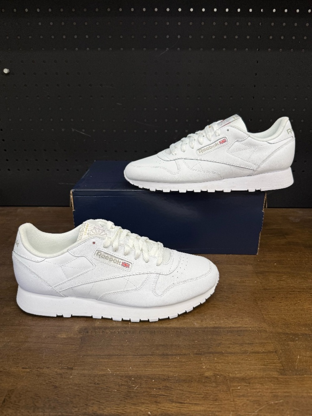 New W/O Box! Men's Reebok Classic Leather 'White Pure Grey' Sneakers Size 12